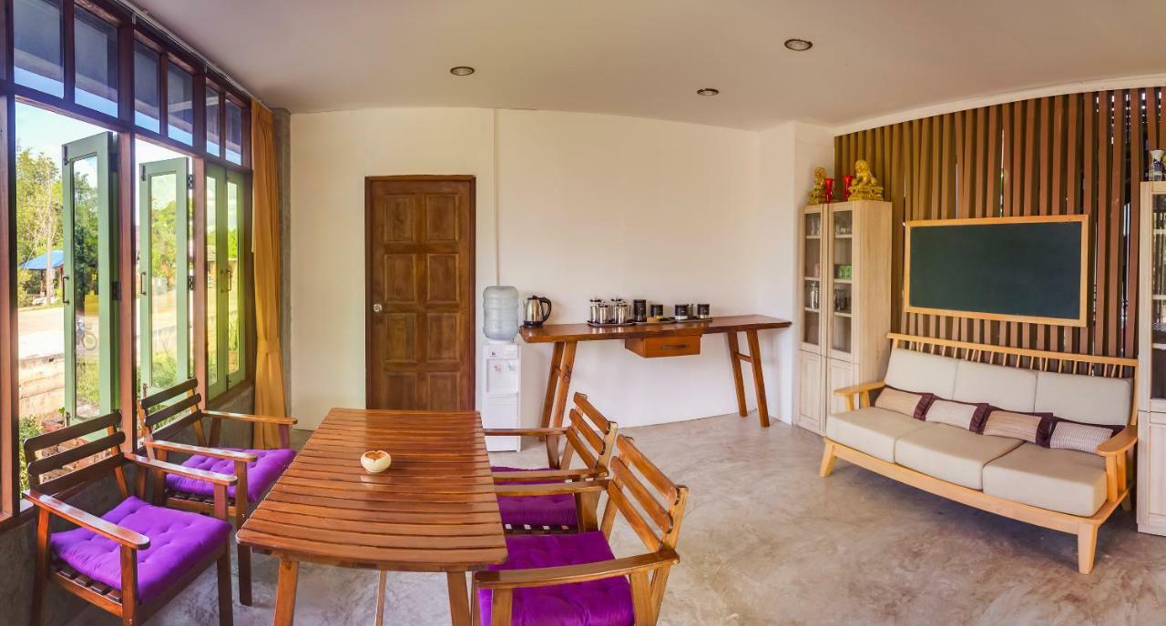 Tonmai Suites Koh Lanta Exterior foto