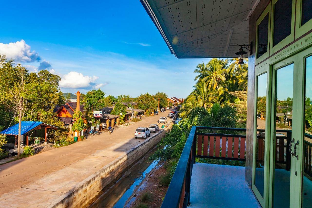 Tonmai Suites Koh Lanta Exterior foto
