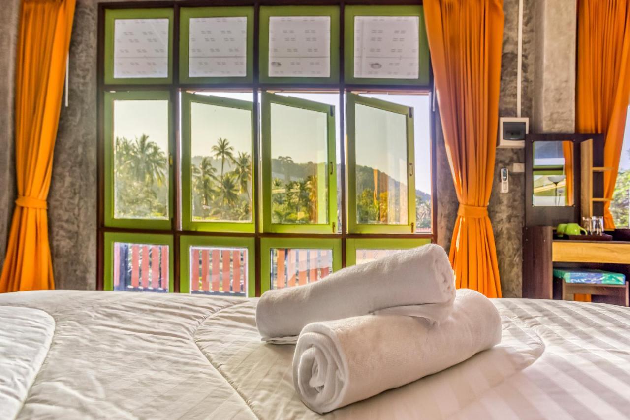 Tonmai Suites Koh Lanta Exterior foto